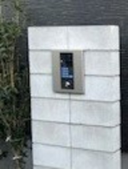 物件外観写真4　(オートロック)