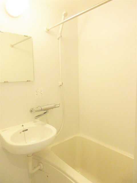 物件内観写真11　(バスルーム)