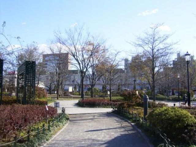 物件外観写真9　(練馬駅周辺（800m）)