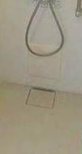 物件内観写真4　(シャワールーム)