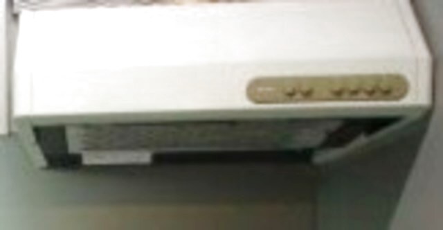 物件内観写真16　(換気扇)