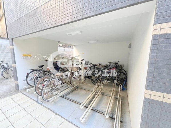 敷地内/建物