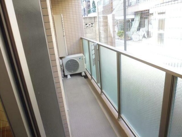 物件内観写真12　(バルコニーあります)