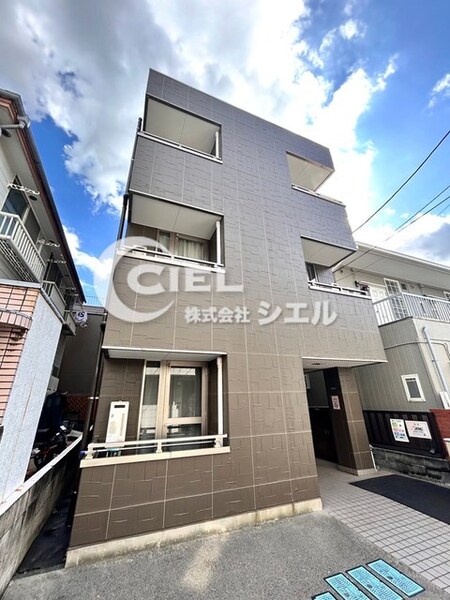 グラド新宿外観写真