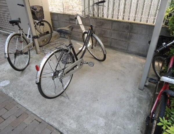 敷地内/建物