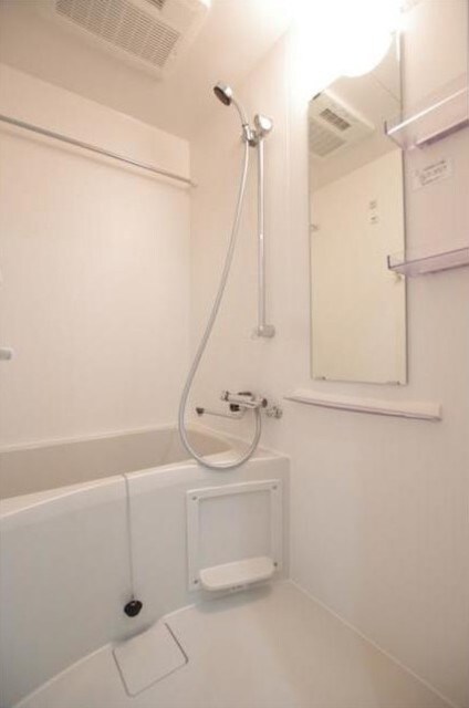 物件内観写真10　(バスルーム)