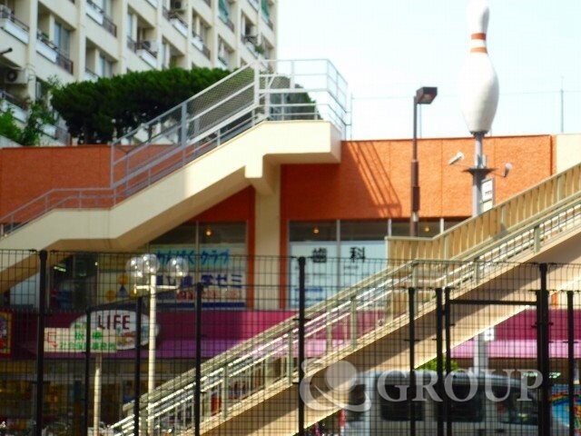 物件外観写真10　(駅周辺)