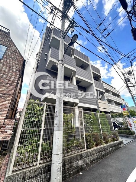 AXAS新宿外観写真