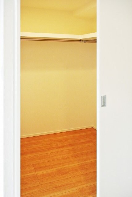 物件内観写真13　(人気のウォークインクローゼット)