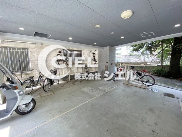 敷地内/建物