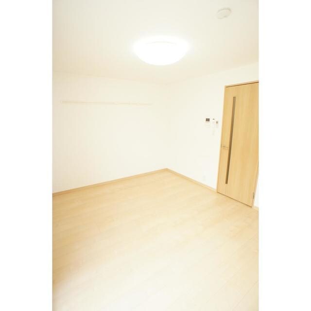 物件内観写真12　(室内はフローリングです)