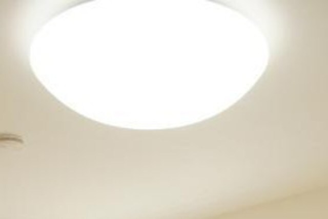 物件内観写真23　(照明付き)