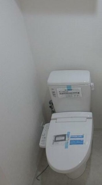 トイレ(ウォシュレット付き)