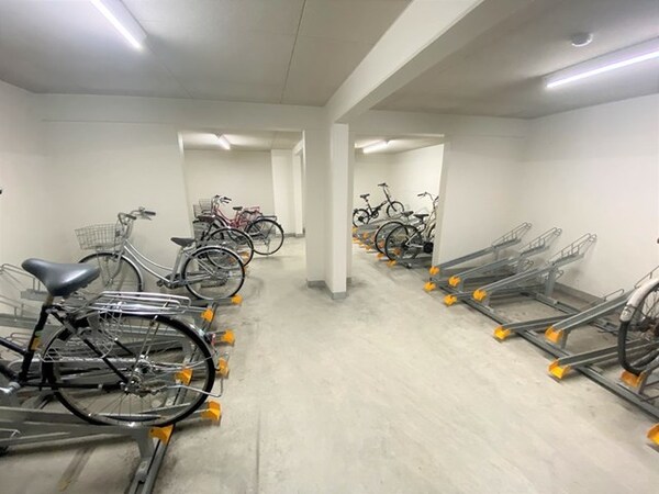 敷地内/建物