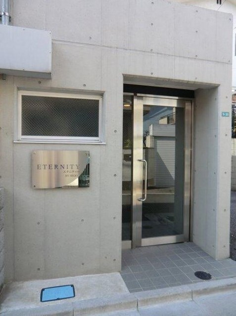 物件外観写真5　(エントランス部分)