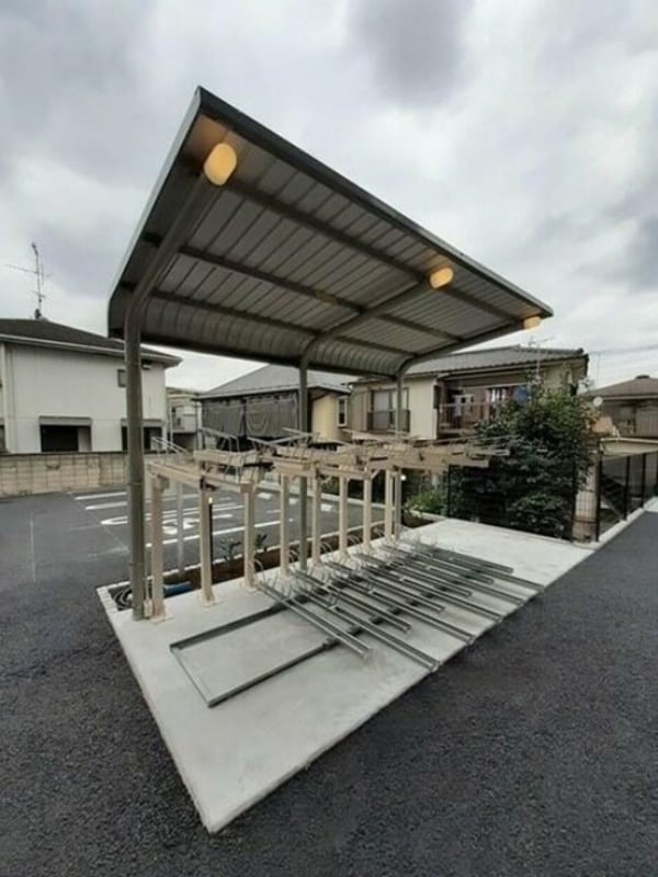 敷地内/建物
