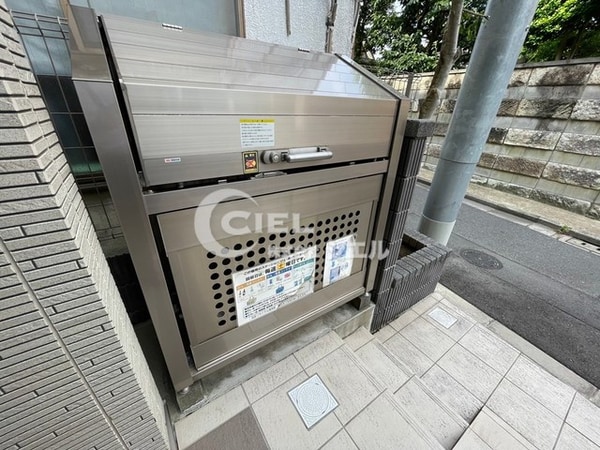 敷地内/建物
