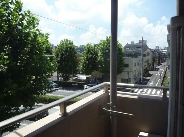 物件内観写真13　(バルコニーあります)