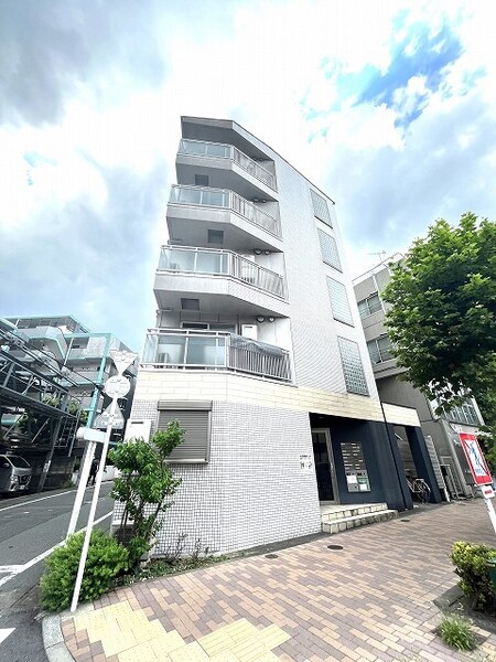 b CASA Sakuradai外観写真