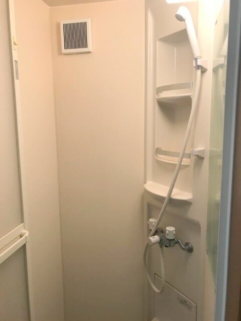 物件内観写真15　(シャワールーム)