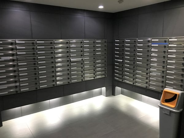 敷地内/建物