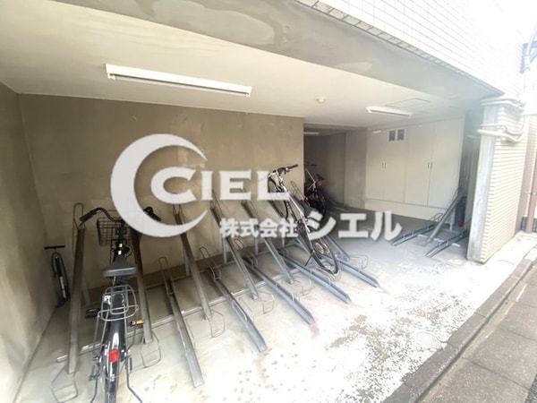 敷地内/建物