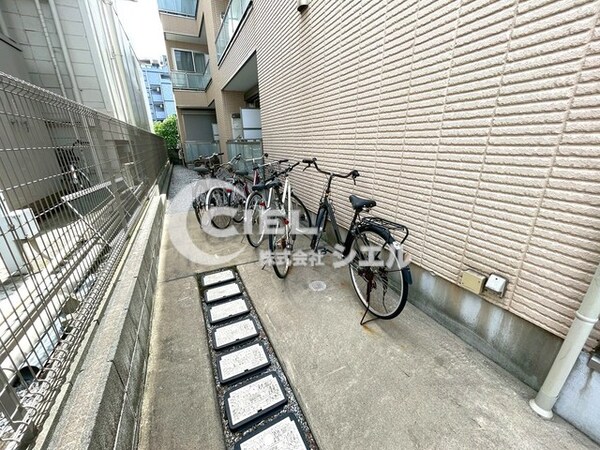 敷地内/建物