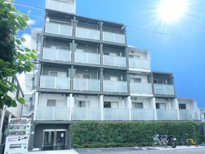 B city高田馬場アリヴィエ外観写真