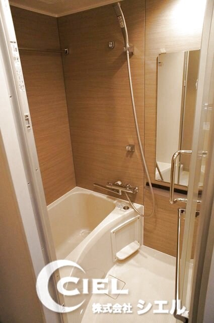 物件内観写真12　(清潔感のあるバスルーム)