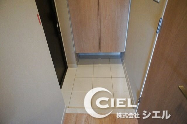 物件内観写真19　(玄関)