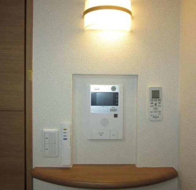 物件内観写真17　(TVインターホン付きで安心)