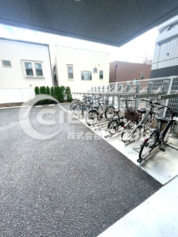 敷地内/建物
