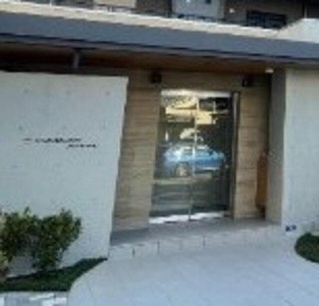 物件外観写真4　(エントランス)