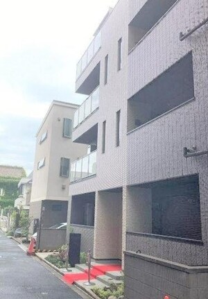 アラメゾンルアナ外観写真