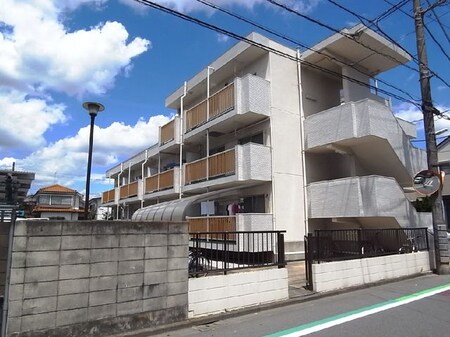 ホワイトマンション外観写真