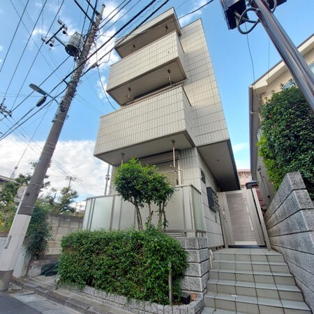 フルール和泉外観写真