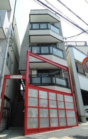 ロワール三宿外観写真