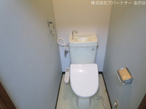 トイレ(写真は同タイプのお部屋です)