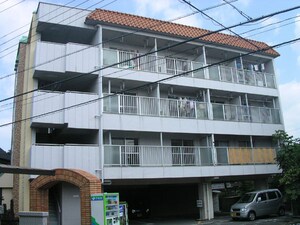 山本レンターマンション外観写真