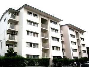 新檜尾台第４住宅１７号棟外観写真