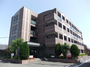 ブランドール板原外観写真