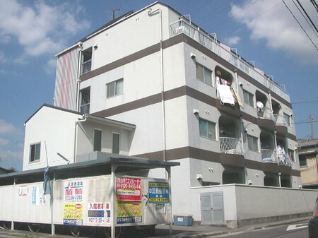 大栄マンション外観写真