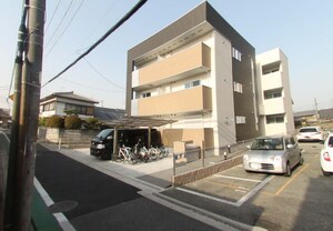 フィアスコート北野田外観写真