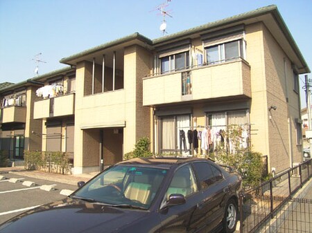 リビエール綾園　弐番館外観写真