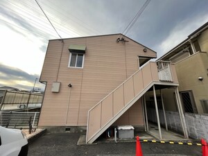 ロワイヤルハイツ外観写真