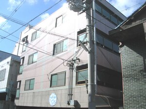 シャトー中三外観写真