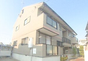 ファミーユ津久野外観写真