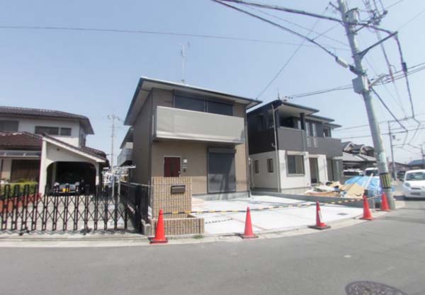 長曽根町戸建貸家
