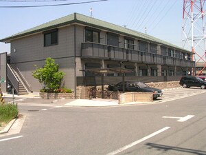 メゾン長曽根Ａ・Ｂ棟外観写真