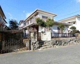 赤坂台一戸建て